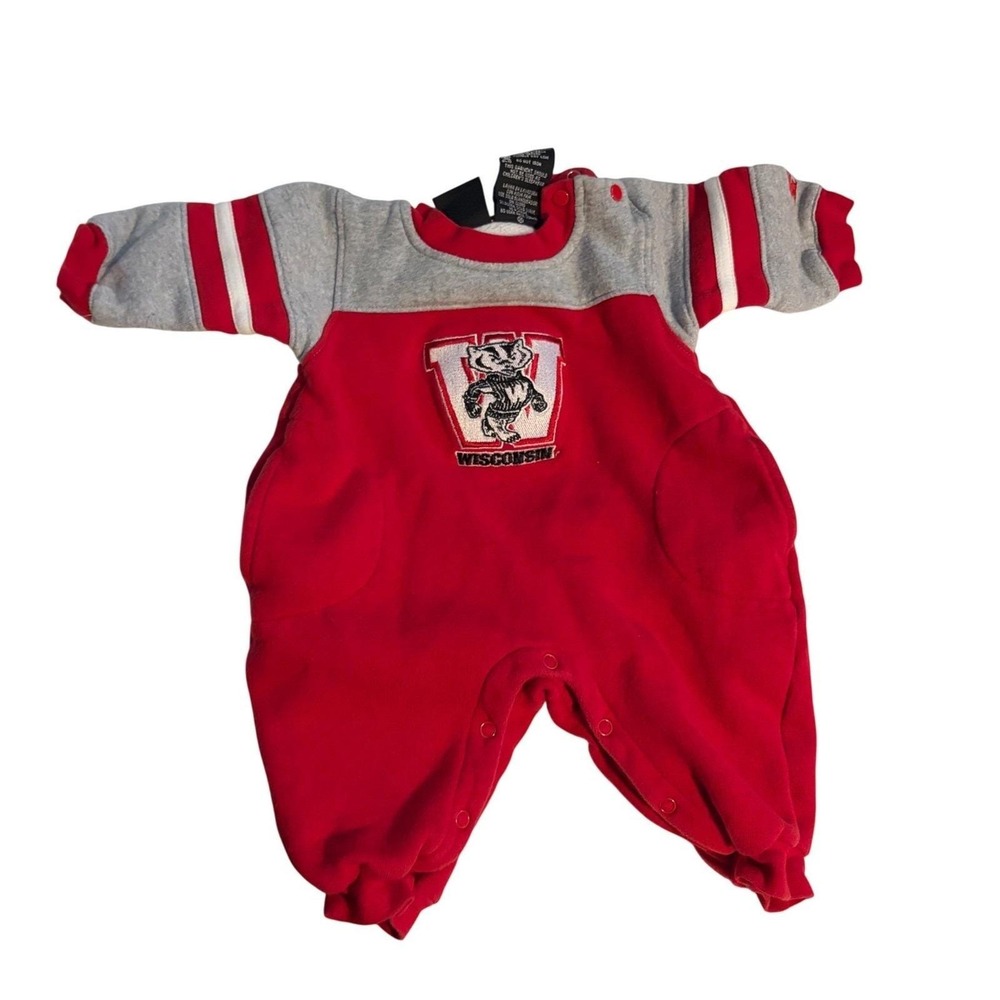 Starter Wisconsin Badgers Romper Vintage Athletic Red Embroidered Mascot 3-6M